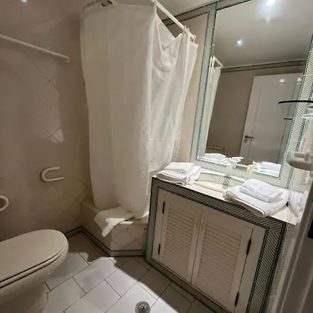 Com 5 Quartos A 5 Min E Do Centro Дом отдыха