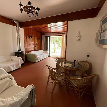 Tatil Evi Com 5 Quartos A 5 Min E Do Centro Monte Gordo