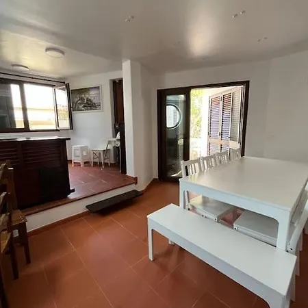 בית נופש Com 5 Quartos A 5 Min E Do Centro מונטה גורדו