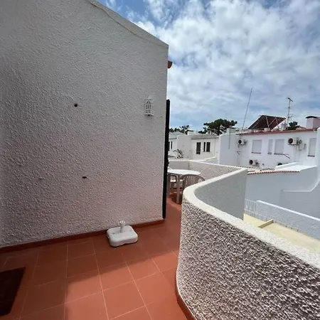 Com 5 Quartos A 5 Min E Do Centro * Монте-Гордо