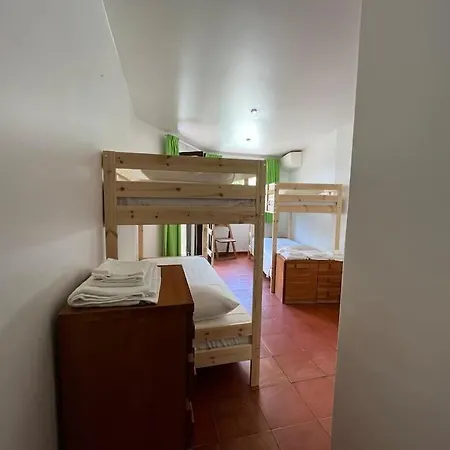 Com 5 Quartos A 5 Min E Do Centro * Монте-Гордо