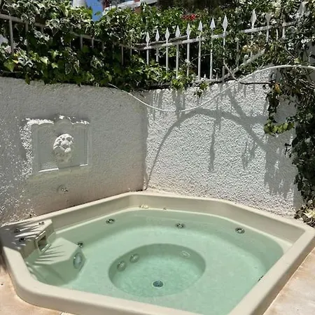 Com 5 Quartos A 5 Min E Do Centro Holiday home *