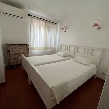 Com 5 Quartos A 5 Min E Do Centro Holiday home